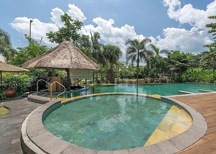 Mara River Safari Hotel